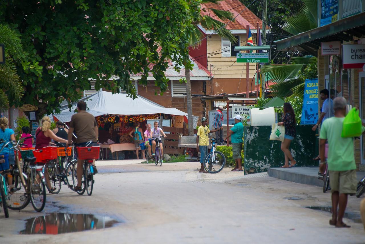 Le Nautique Waterfront Hotel La Digue Bagian luar foto