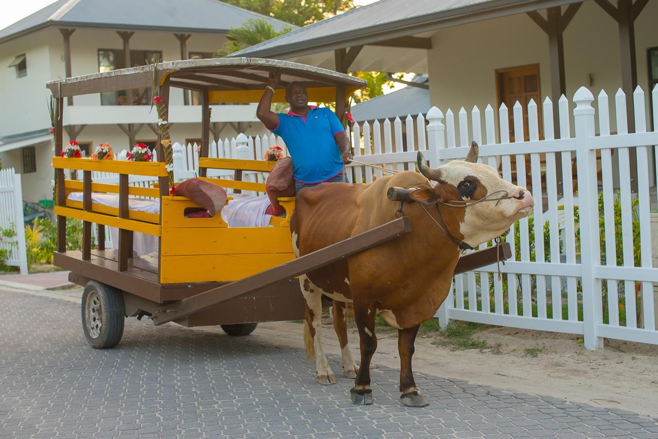 Le Nautique Waterfront Hotel La Digue Bagian luar foto