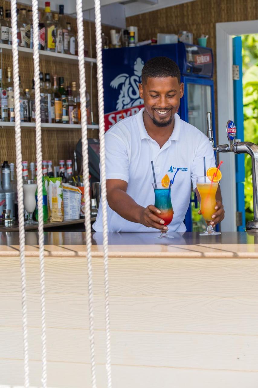 Le Nautique Waterfront Hotel La Digue Bagian luar foto